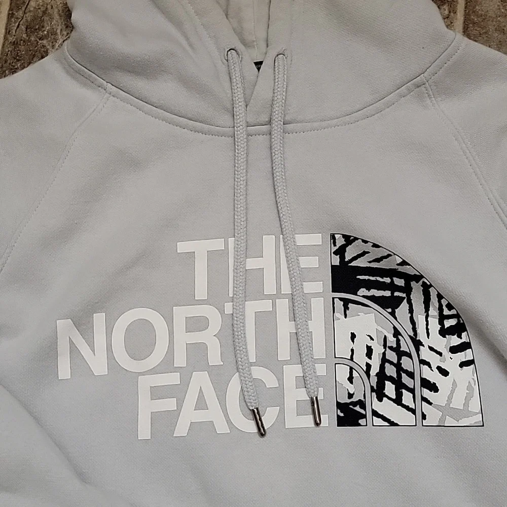 The North Face Light Blue Hoodie - Picture 2 of 3